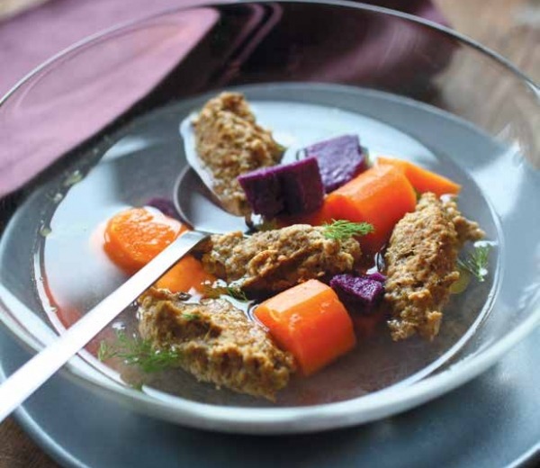 Zdravi recepti Bistra juha s jetrenim noklicama Zdravi recepti Bistra juha s jetrenim noklicama